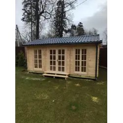 Дачный домик из минибруса Kingwoods