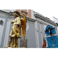 Бег Святого Ангела в Форио (Италия)
