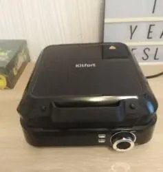 Электровафельница Kitfort 5606