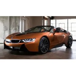 Автомобиль BMW i8 (2018)