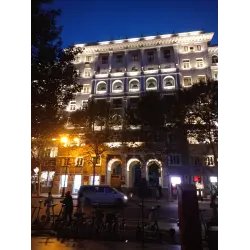 Апартаменты на улице Истиглалият, 71 (Азербайджан, Баку)